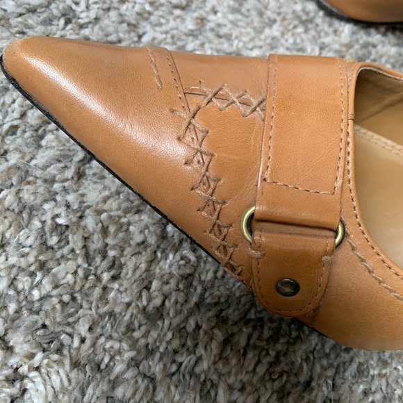 Tahari Heels - Picture 5 of 8